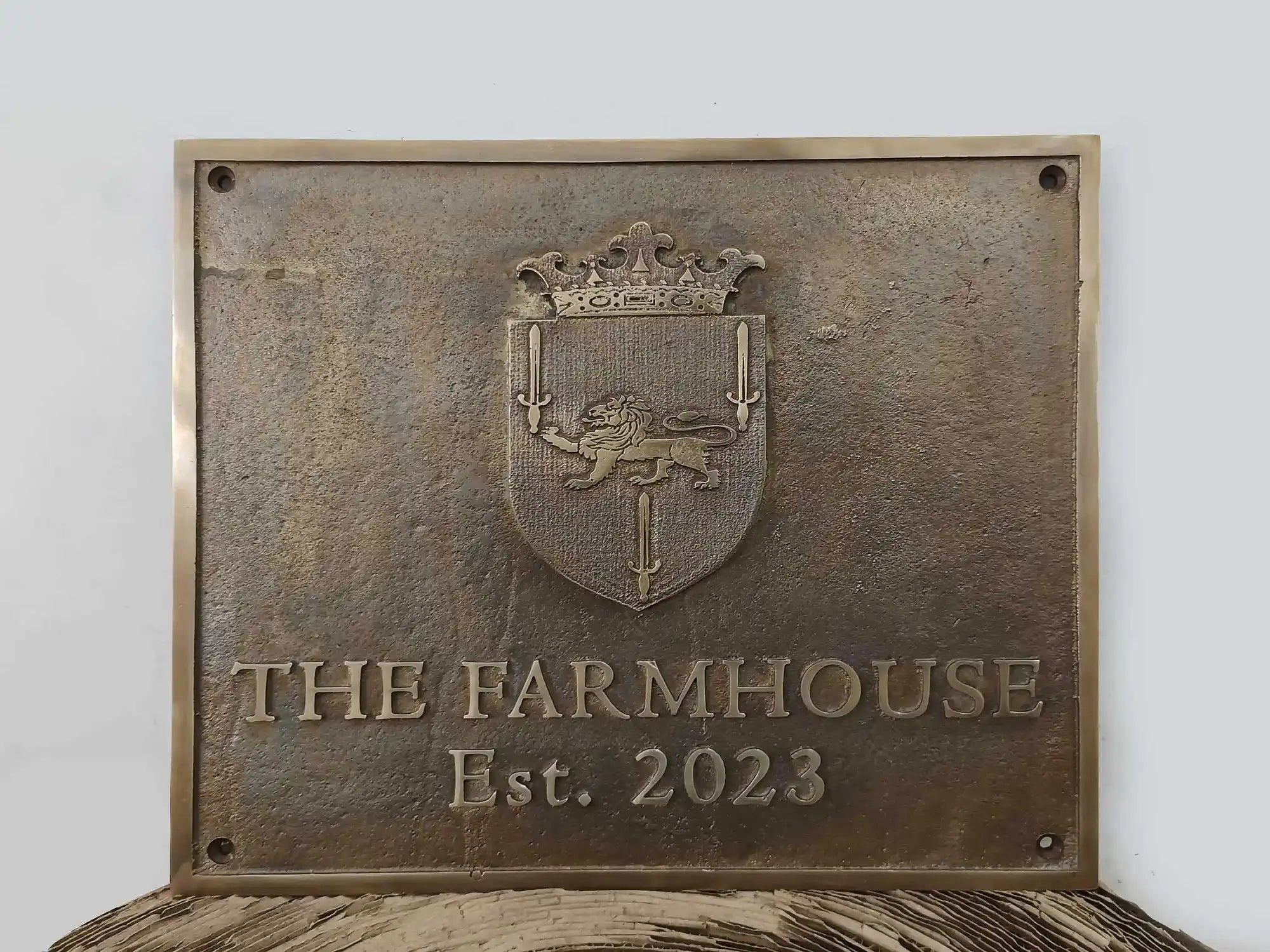 Bronze Home Name Plaque – Personalized Outdoor Sign